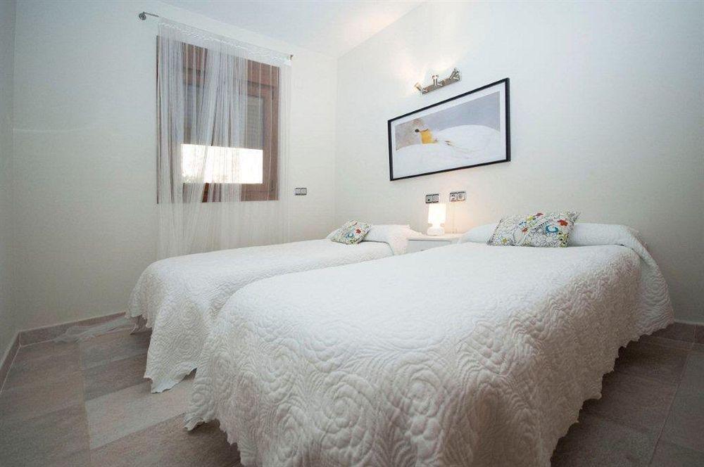 Apartamentos Reserva Del Higueron Deluxe & Spa 贝纳尔马德纳 外观 照片